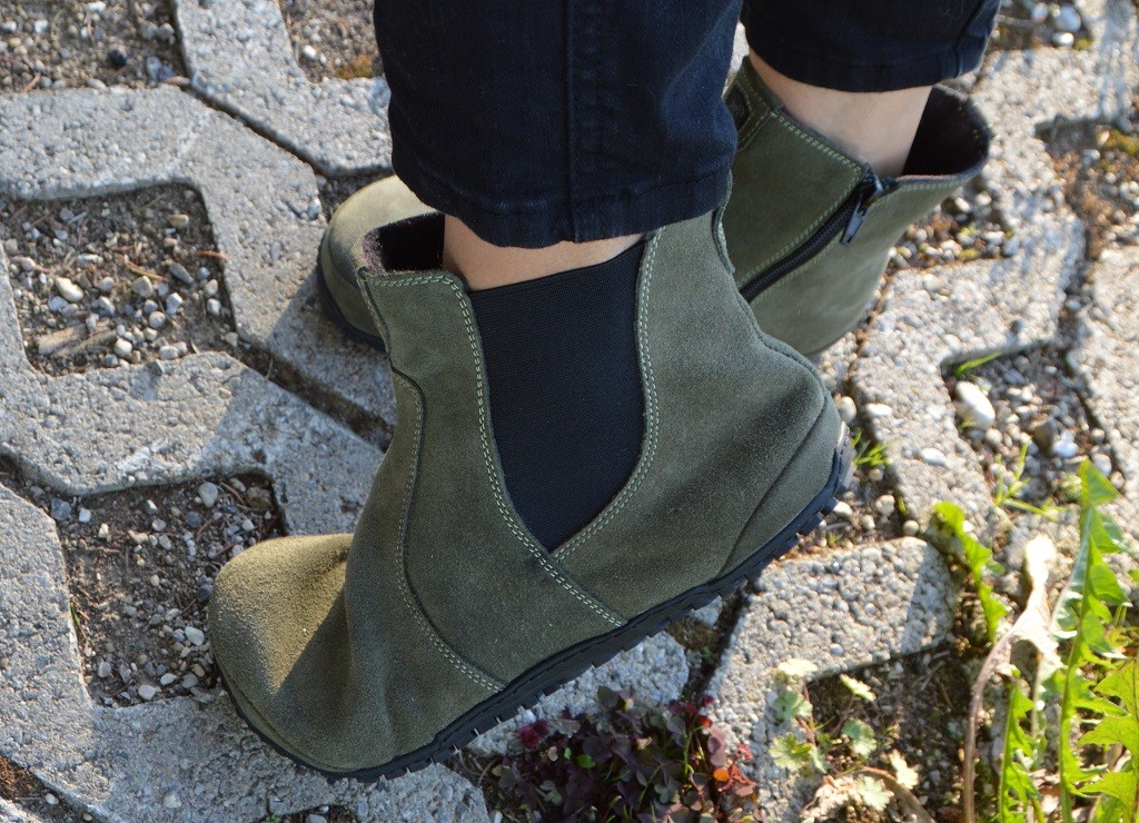 Der Lupino, eine Stiefelette für Herbst und Winter von Magical Shoes in Grün